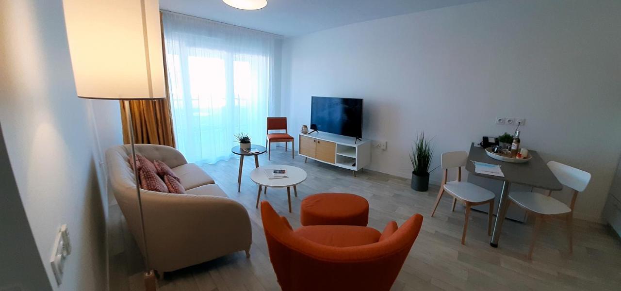 Domitys Basaltik Lägenhet Agde Exteriör bild